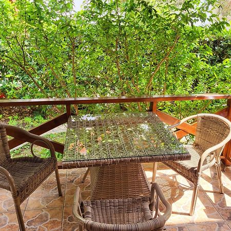 Apartments Maris Garden Petrovac Екстериор снимка