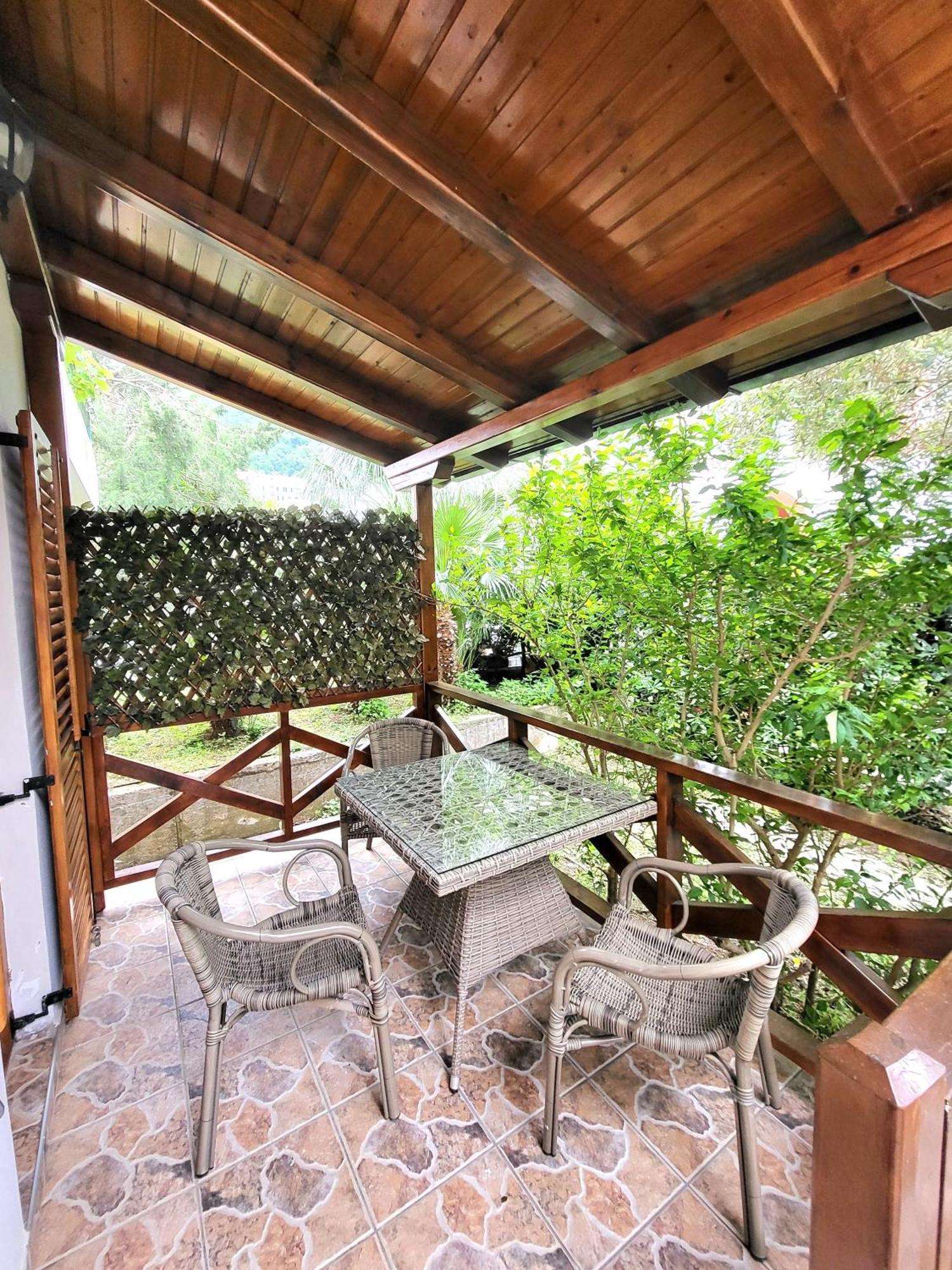 Apartments Maris Garden Petrovac Екстериор снимка